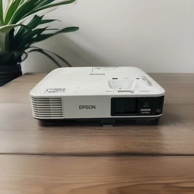 *NEW LAMP!* Epson PowerLite 1980WU 4400 Lumens 1080P WUXGA 3LCD Projector - Image 1 of 4