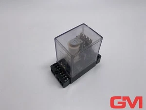 AEG Switching Relay RH114 110V AC 4 A Wall Mounted Casing 4 Changer - Picture 1 of 7