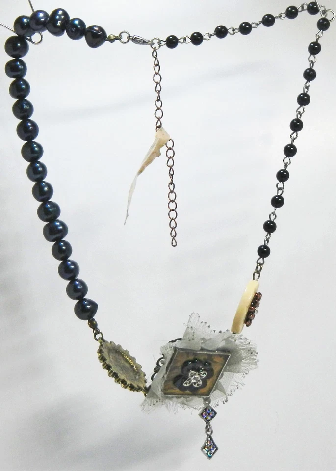 Embellish by Creative Co-op Jw0506 Black Beaded Necklace W/ 3 Pendants