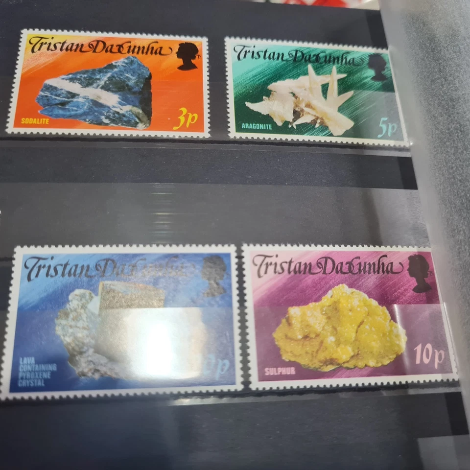 TRISTAN DA CUNHA 1978 SG 242-245 MINERALES MNH Foto 1 de 1
