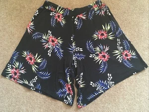 Ladies Shorts/culottes Multicoloured In GC By Yours Size 14 - Picture 1 of 6