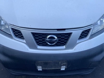 Parrilla delantera usada se adapta a: Nissan Nv200 2015 pintada plateada delantera grado A Foto 1 de 4