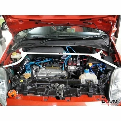 Ultra Racing For FIAT GRANDE PUNTO 1.4 8V 2WD 4 Points Front Strut Bar 2005-2012 — 第 1/4 张图片