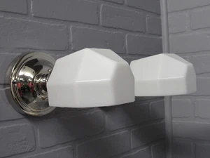 Apliques de luz de tocador de baño Art Deco vintage de níquel con leche - Imagen 1 de 7