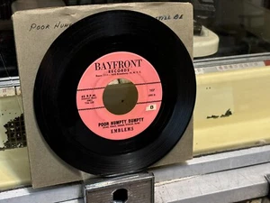EMBLEMS-POOR HUMPTY DUMPTY(NOVELTY) 1962-VG+,EXC VINYL/DOO WOP/2ND PRESSING RARE - Picture 1 of 6