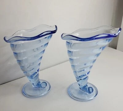 Dessert Blue Bormioli Rocco Set of 2 Excellent Condition vase swirl Foto 1 de 4