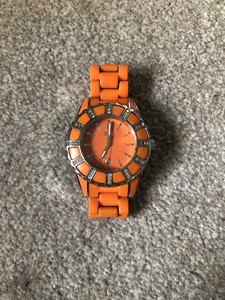 storm crystal vista watch