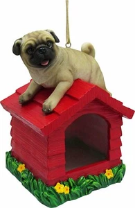DWK Mops auf rotem Hund Rotkehlchen blauer Eichelhäher Vogelhaus Outdoor Dekor Vogelfutterhaus - 7,5" - Bild 1 von 7