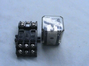 1 USED POTTER & BRUMFIELD RELAY KUP14A15 120VAC COIL 11 PIN RELAY SOCKET SL711 - Picture 1 of 2