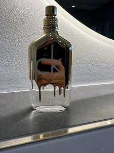 -ALTER BATCH- Calvin Klein One Gold 200ml Flakon - Bild 1 von 2