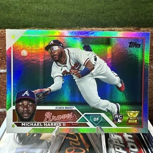 2023 Topps Serie 1 Michael Harris II #226 RC Rookie Rainbow Foil Braves - Foto 1 di 2