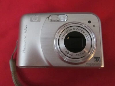 Cámara digital HP PhotoSmart M527 6,0 MP plateada probada y funcionando Foto 1 de 4