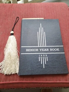 1939 South High School Yearbook Cleveland Ohio - Picture 1 of 1
