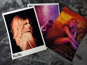 Kylie Minogue Goldene Kunstdrucke Lot - Bild 1 von 5