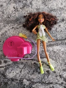 Muñeca Winx Club Layla/Aisha Singsational 2005 Mattel con segundo traje rara - Imagen 1 de 8