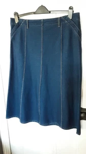 Ladies Cotton Traders size 16 Denim Skirt - Picture 1 of 7