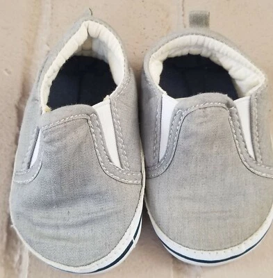 Zapatos de cuna para bebé niño talla 2 gris sin cordones Foto 1 de 3
