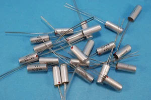 22 Pieces OAZ204 NOS Silicon Zener Diodes 6.8V - Picture 1 of 4
