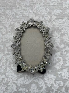 Gorgeous Nicole Miller Rhinestone picture frame for 2x3 picture - Picture 1 of 2