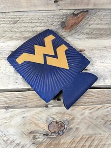 NCAA West Virginia Mountaineers Enfriador de Latas Cerveza Plegable Equipo de Ventilador Equipo Koozie - Imagen 1 de 5