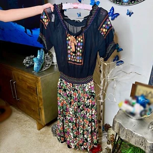 Topshop Dress Floral Fit And Flare Pleated Beautiful Colorful Size 8 - Picture 1 of 10