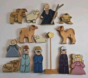 Holz Ausschnitt Vintage Krippenfiguren handbemalt 14 teiliges Set Weihnachten Noel - Bild 1 von 9
