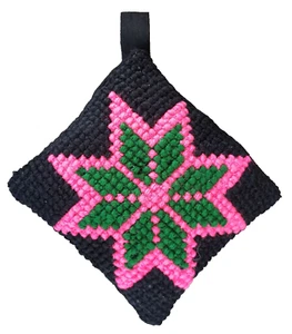 ANTIQUE Amish MENNONITE Sewing NEEDLEPOINT STAR Pin Cushion FOLK ART #3 - Picture 1 of 11