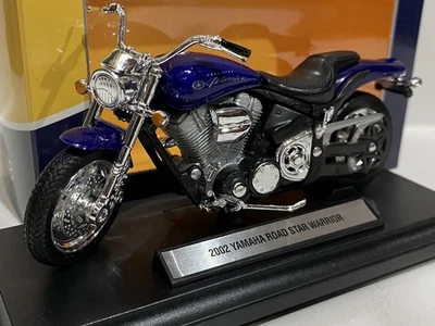 1:18 Yamaha Road Star Warrior 2002 Welly Legendary bikes Diecast Bike Motorcycle - Image 1 of 4