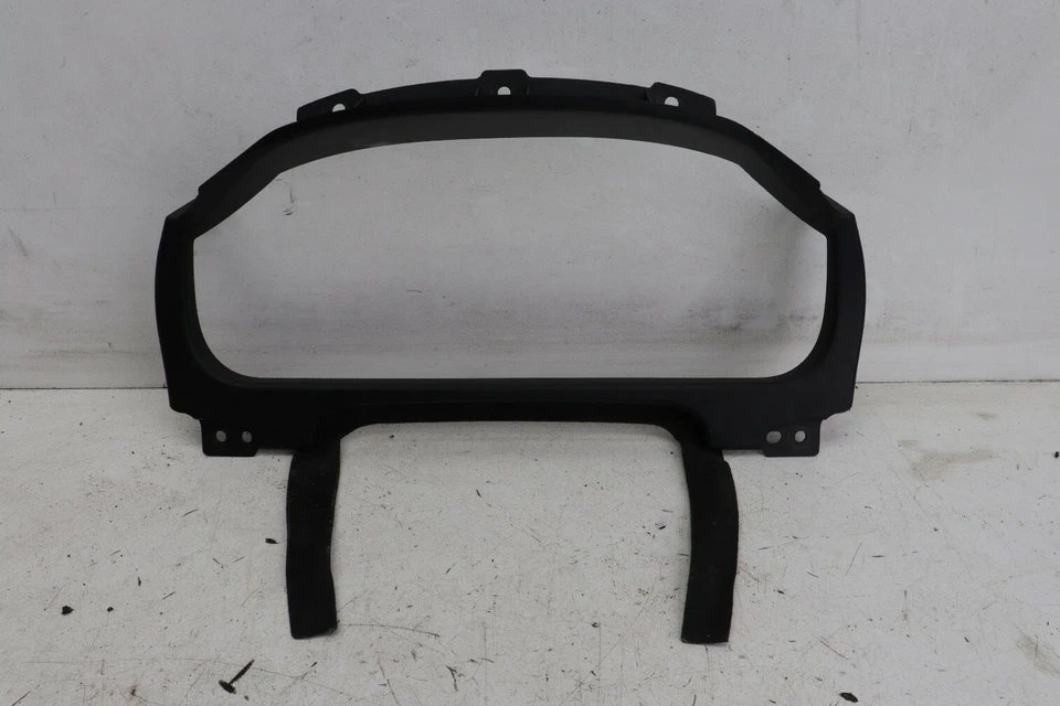 Aston Martin V8 Vantage Roadster 2008 Dash Cluster Surround Trim J156 - Photo 1/1