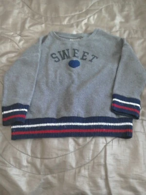 Top polar de manga larga gris Next para niños con puños a rayas 5 años Foto 1 de 3