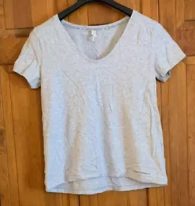 Camiseta gris manga corta Under Armour para mujer etiqueta talla L holgada heatgear - Imagen 1 de 5