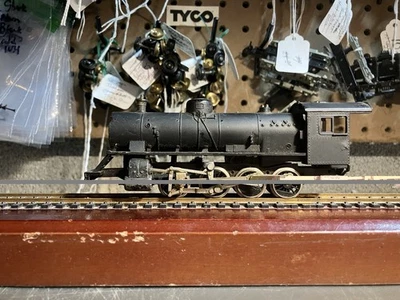 Rivarossi HO Steam Engine For Parts - Image 1 of 4