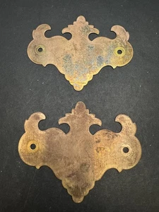 Pair of Vintage Antique Brass Dresser Drawer Decorative Back Plate Escutcheons - Picture 1 of 5