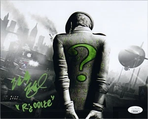 WALLY WINGERT Authentic Signed "Batman:ARKHAM KNIGHT Riddler" 8x10 Photo JSA COA - Picture 1 of 1