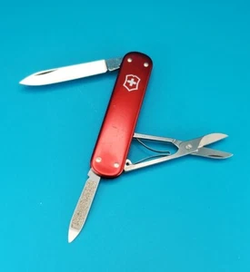 Victorinox Money Clip With Red Alox Smooth Scales! - Picture 1 of 8