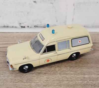 OPEL ADMIRAL B MIESEN LWB AMBULANCE IVORY MATRIX MX11502-051 1/43 RESIN - Image 1 of 4