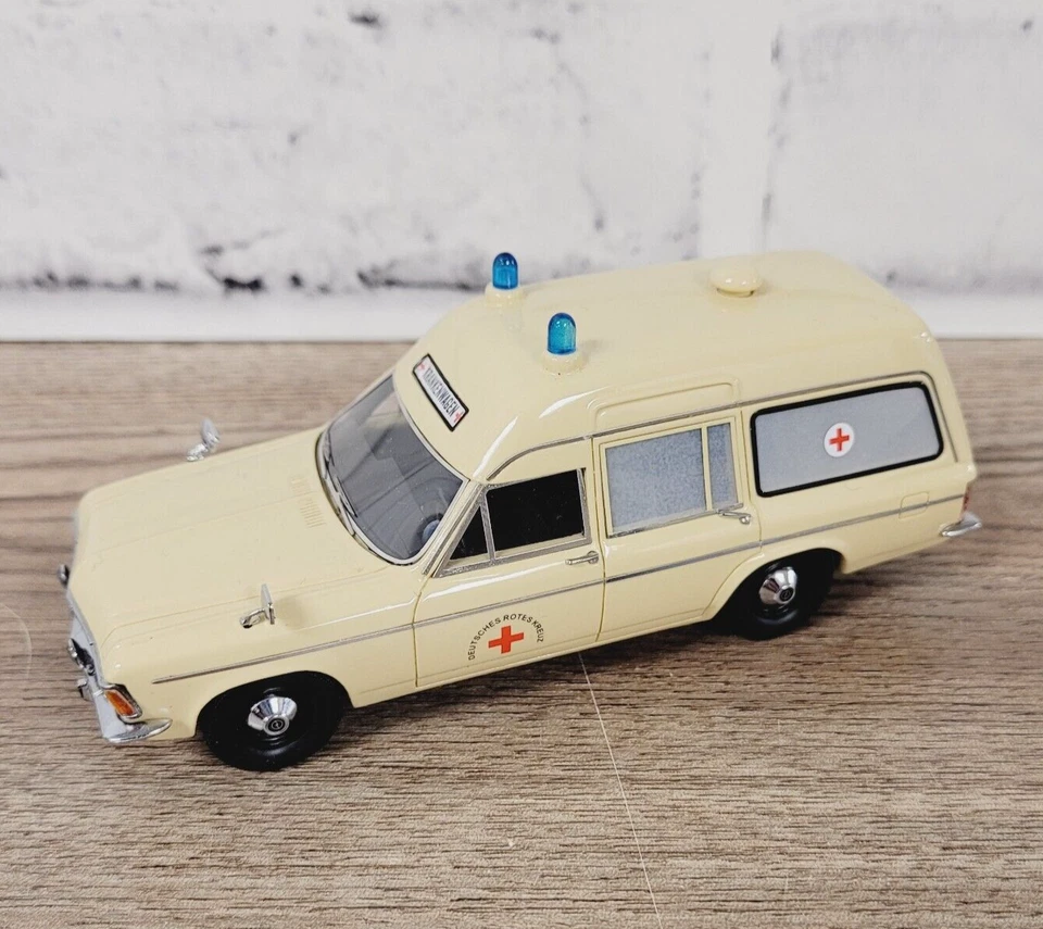 OPEL ADMIRAL B MIESEN LWB AMBULANCE IVORY MATRIX MX11502-051 1/43 RESIN - Image 1 of 4