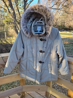 Chaqueta para mujer Croft & Barrow talla Capucha de piel sintética verde oliva talla grande 2X Foto 1 de 2