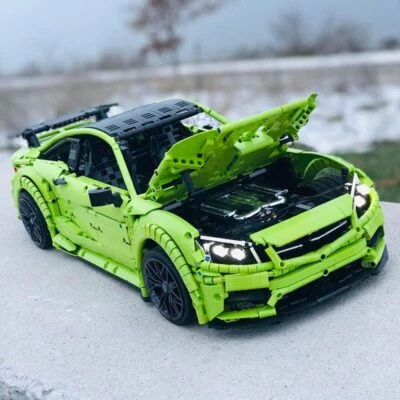 MOC-60193 RC Sport Car with a Twin-turbocharged V-8 Engine 3897 Pieces - Image 1 of 4