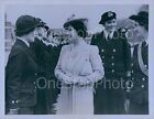 1941 Queen Elizabeth Inspects Wrens Englands Auxilary Services Press Photo