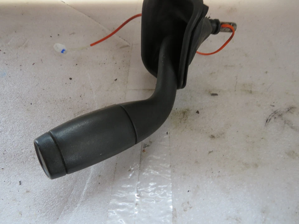 08 palanca de cambios Chevy Tahoe GMC Yukon Foto 1 de 4