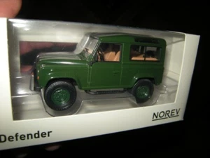 Norev Land Rover Defender 1:43 verde/verde en embalaje original - Imagen 1 de 1