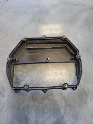 Carcaça de limpador de ar usada OEM 1997-1998 Honda CBR600F3 17221-MAL-E00 - Imagem 1 de 4