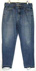 Chaps Jeans Mens Tag Size W 34 L 32 Relaxed Fit Light Wash - Picture 1 of 12