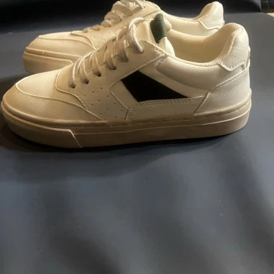 Zara Boys Girls Retro Sneakers Leather Shoes White Green Crew Boho Youth 2.5 - Image 1 of 4