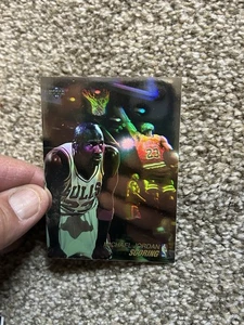 1992-93 Upper Deck Michael Jordan Hologram Scoring Winner #AW1  Bulls NM-MINT - Picture 1 of 6