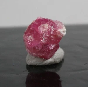 Gemma cristallo granato Mahenge 2,15 carati minerale Tanzania viola rosso rosa raro 51E - Foto 1 di 9