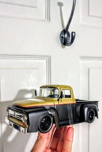 Jada Toy Just Trucks 1:24 Scale 1956 Ford F-100 Model Black/Gold Diecast Loose - Picture 1 of 5