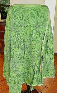NUEVO SIN ETIQUETAS Falda Verde Plisada St John's Bay Damas 8 Estampado Tropical Borde Satinado 23" Largo - Imagen 1 de 3