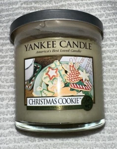 Yankee Candle Christmas Cookie - 7 Oz - Single Wick Tumbler - Picture 1 of 3